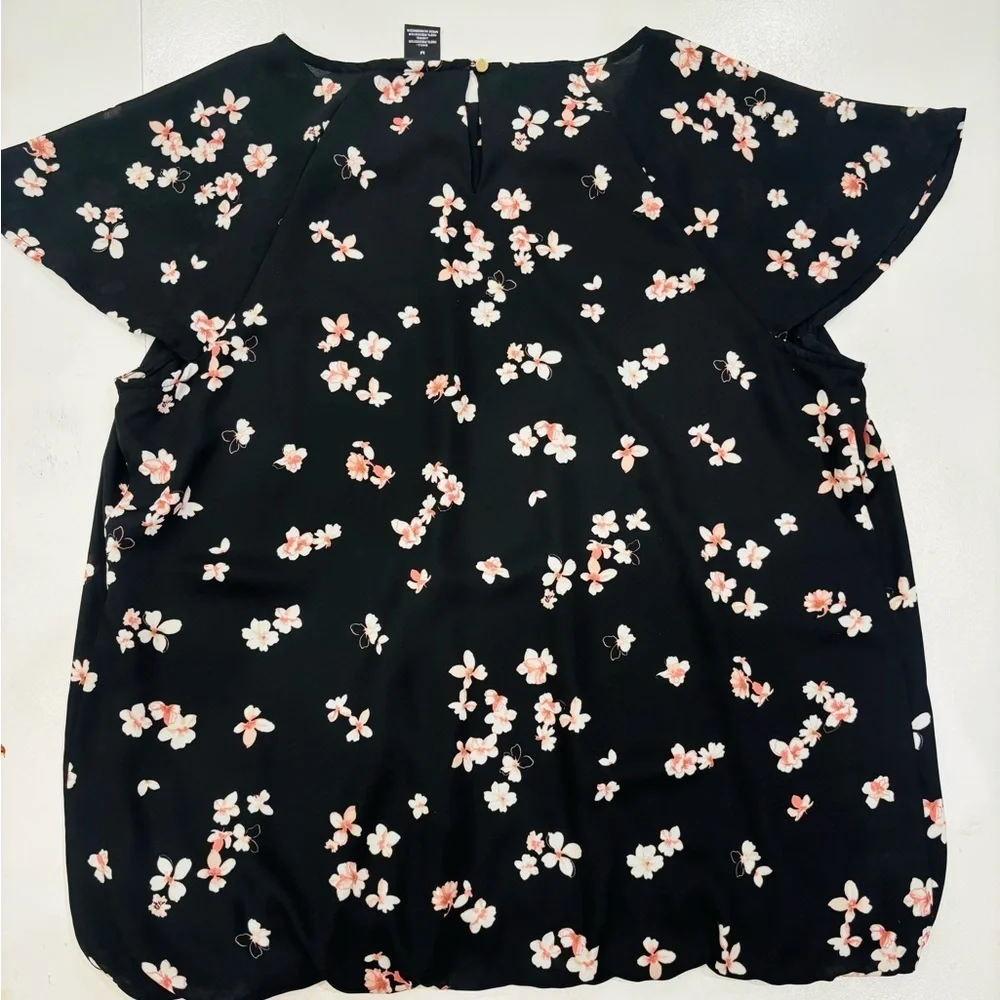 Liz Claiborne Black Floral Blouse size Medium mint condition - Picture 8 of 9